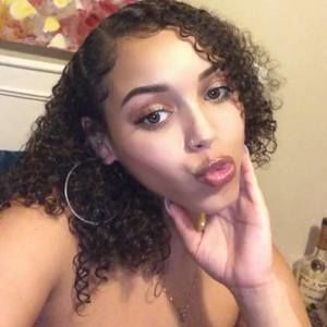 Meet your Posher, Daja